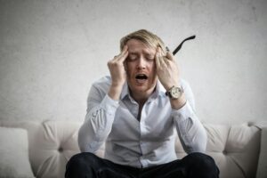 Czy&nbsp;zwolnienie L4 można kupić? Fakty i&nbsp;mity o&nbsp;zwolnieniu przez&nbsp;Internet!