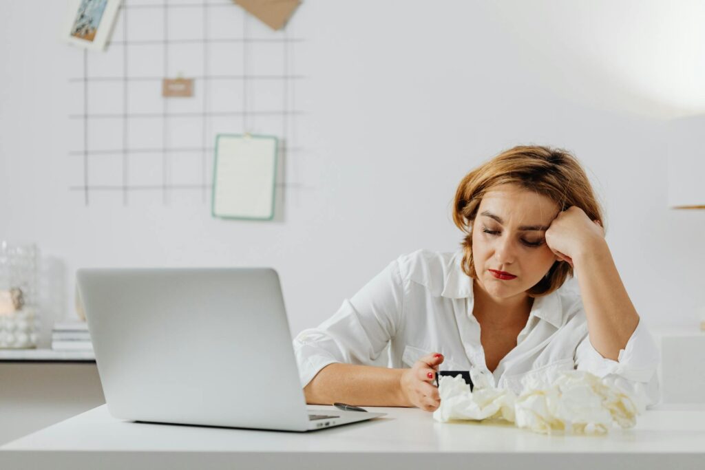 Nagła choroba w pracy – czy można dostać L4 online przez teleporada informacje